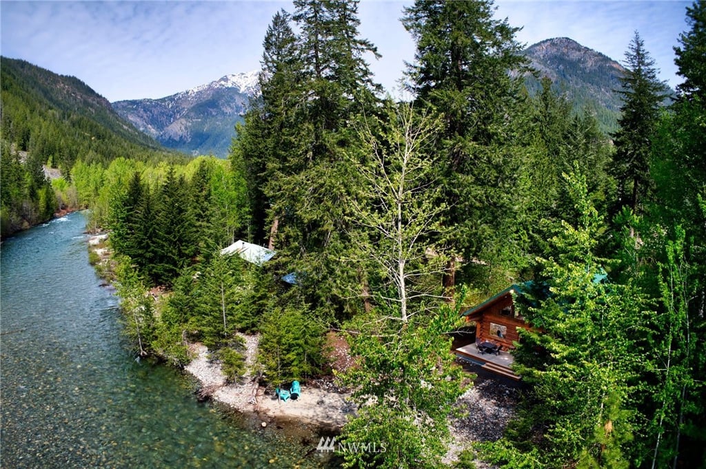 14 Mercer Road Methow Valley Home Listings - North Cascade Land & Home Company Real Estate
