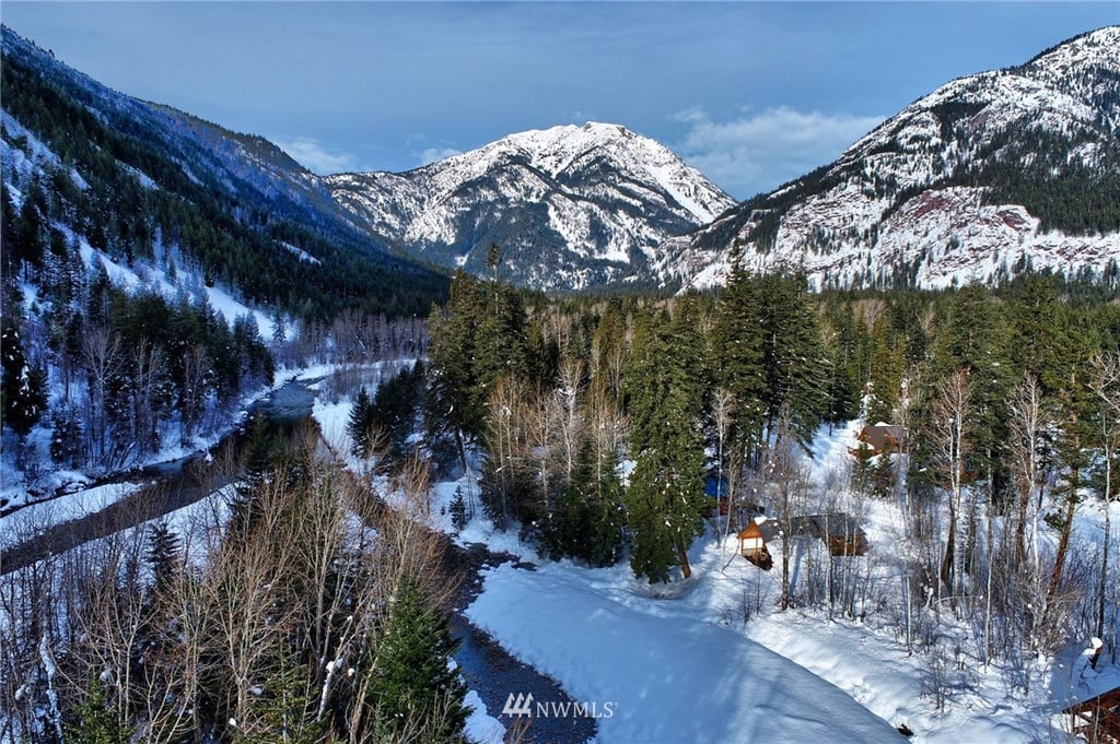 18 Mercer Road Methow Valley Home Listings - North Cascade Land & Home Company Real Estate